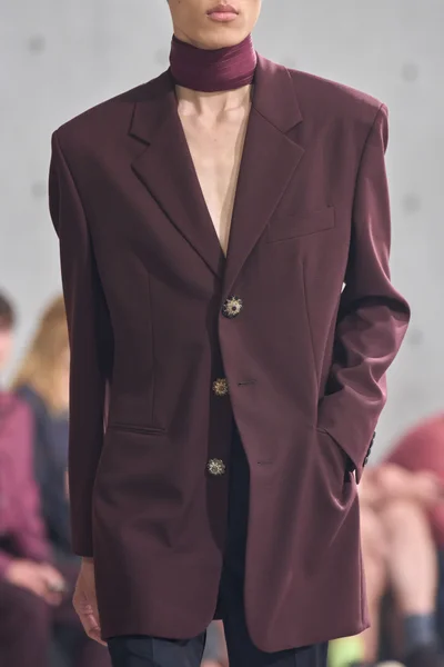 Look 30